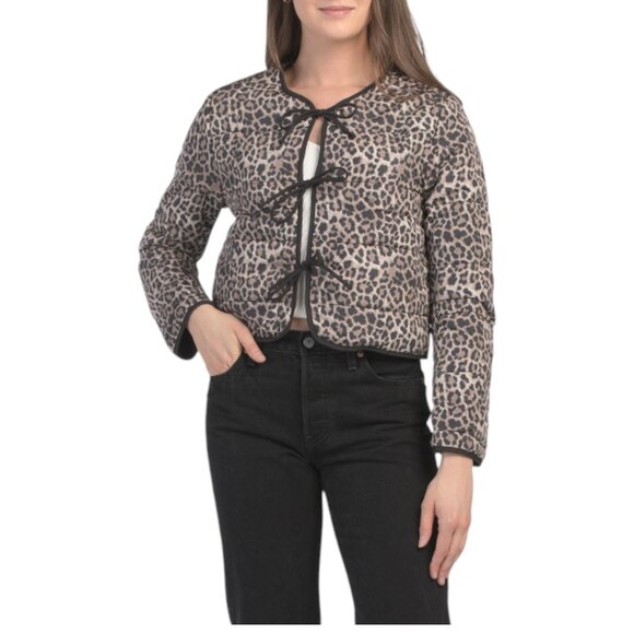 26 INTERNATIONAL Quilted Jacket With Tie Front - Picture 1 of 2